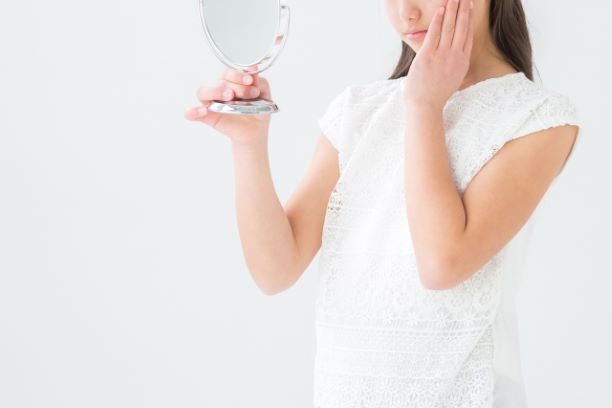 源藤アンリ ｱｲﾘ のインスタグラム プロフィールは嘘 人気モデルがあざといと炎上か